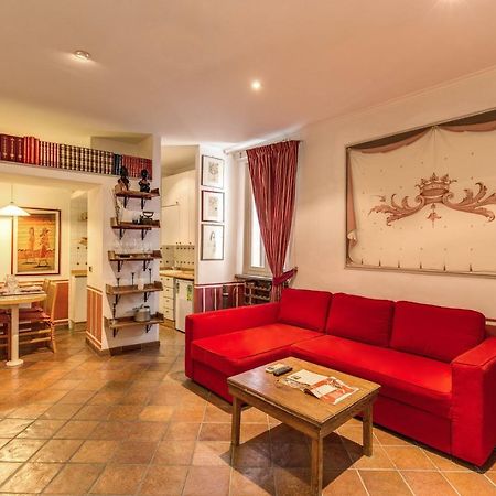Lovely Flat By The Trevi Fountain Appartement Rome Buitenkant foto