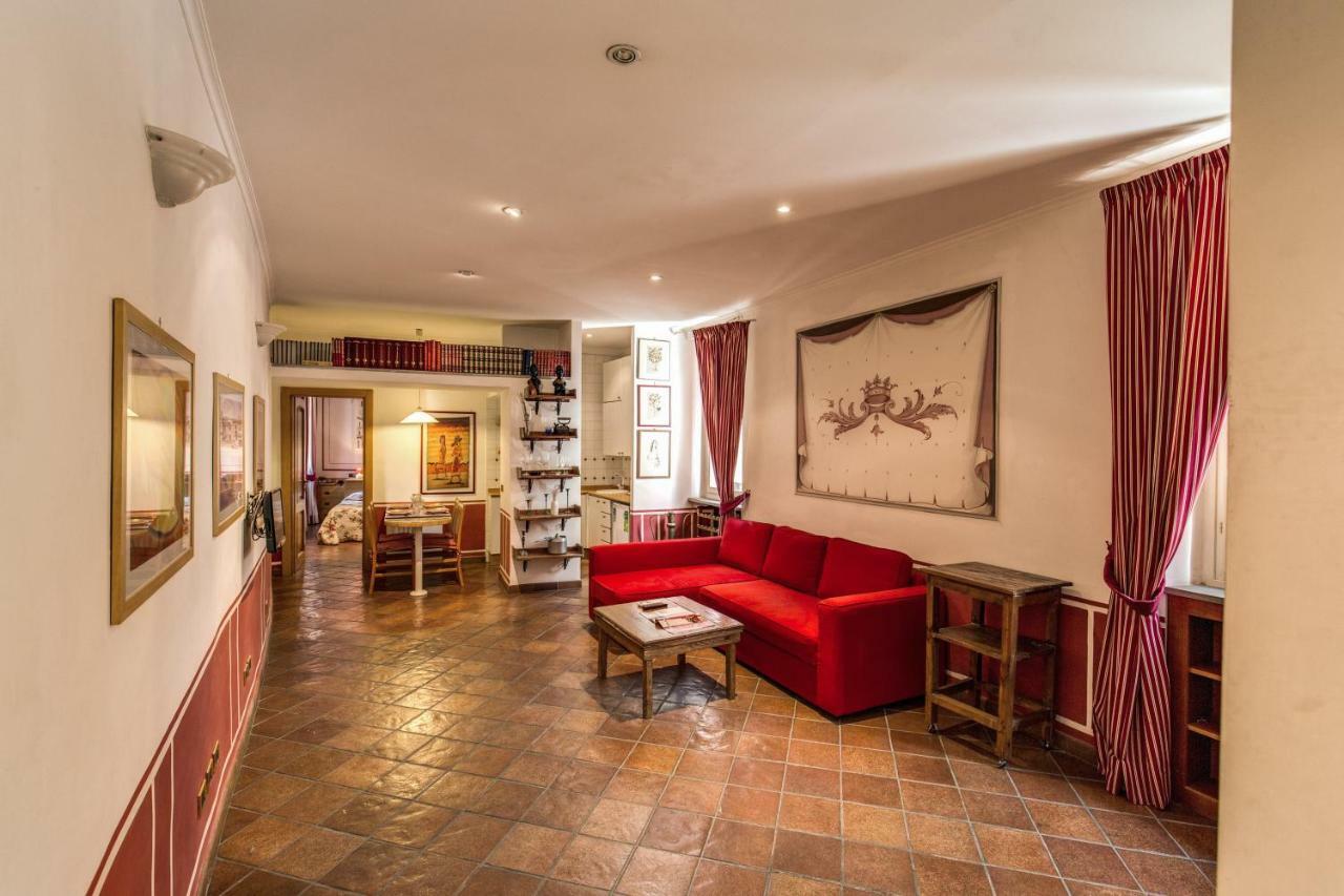 Lovely Flat By The Trevi Fountain Appartement Rome Buitenkant foto