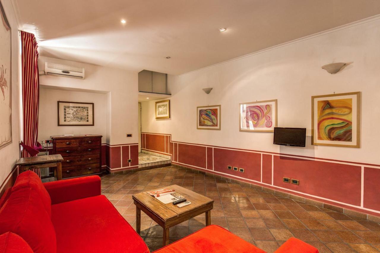Lovely Flat By The Trevi Fountain Appartement Rome Buitenkant foto